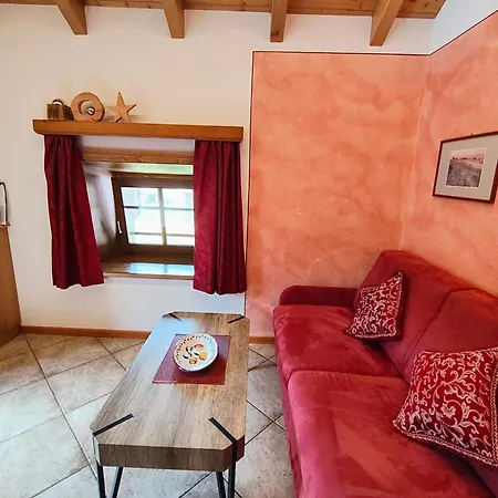 Pizabela Mansarde Apartman *